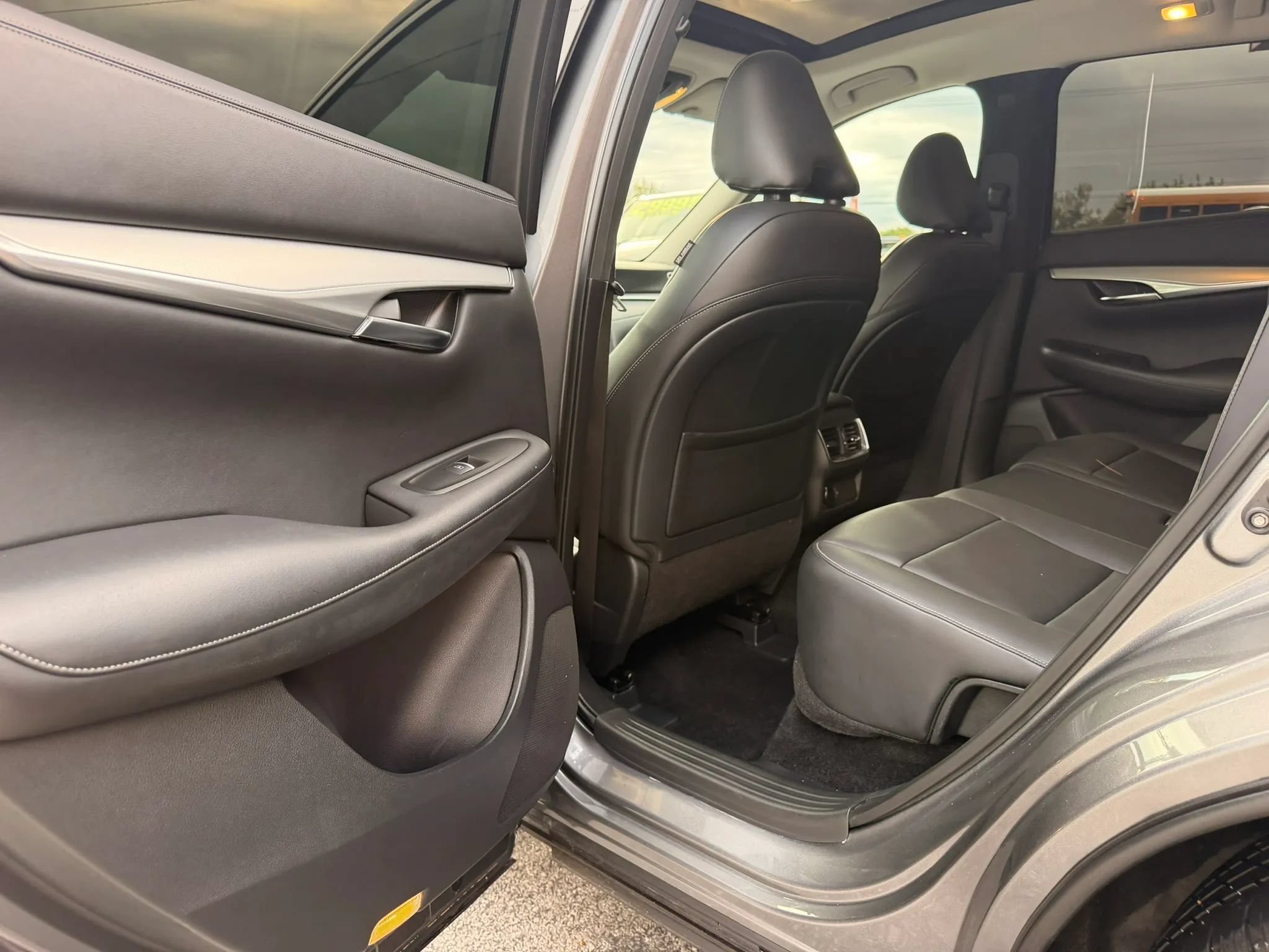 Used 2020 INFINITI QX50 Luxe FWD image 9