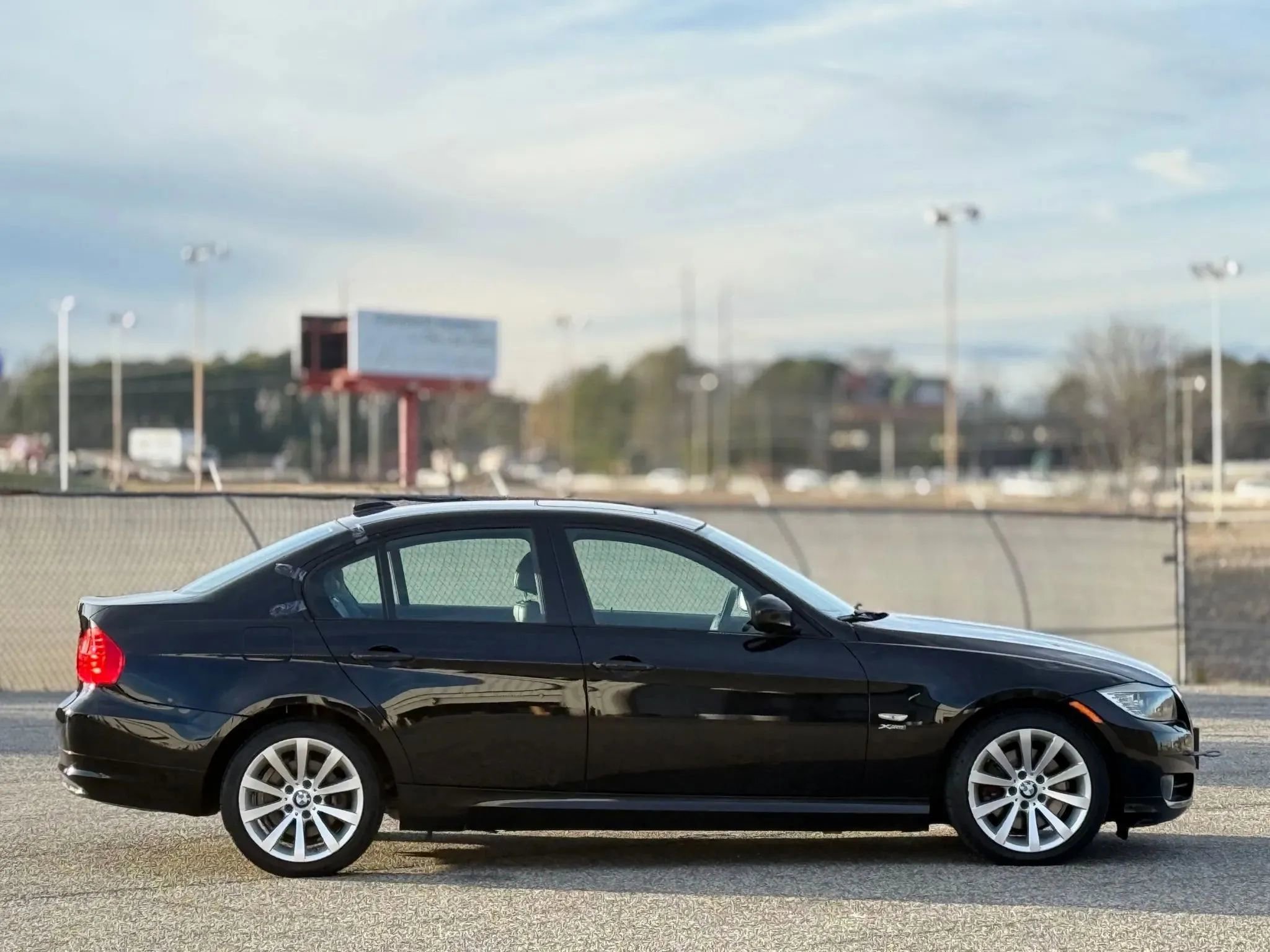 Used 2011 BMW 328i xDrive Sedan image 7