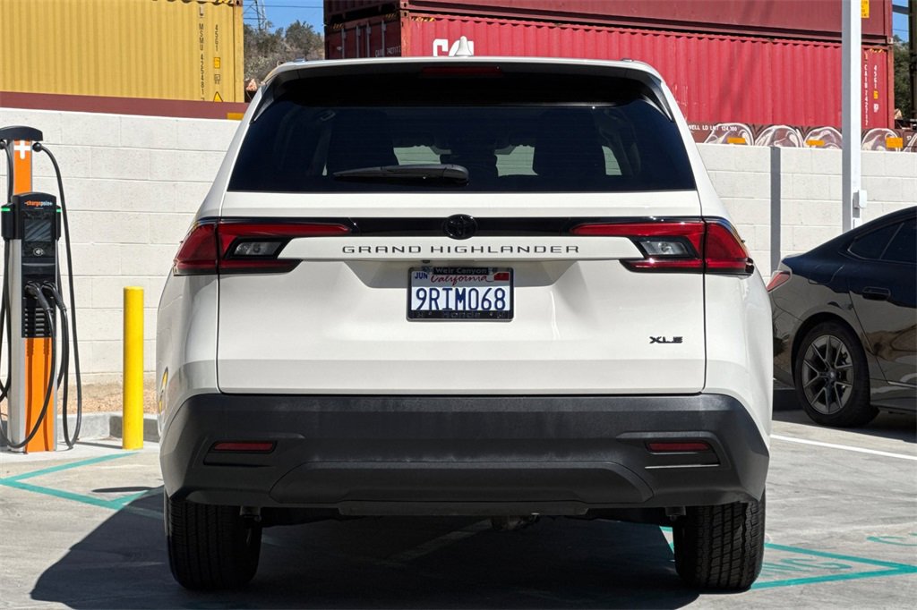 Used 2024 Toyota Grand Highlander XLE image 8