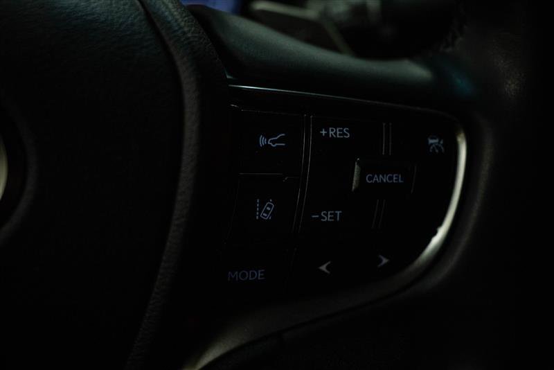 Used 2022 Lexus ES 250 w/ Premium Package AWD/4WD image 18