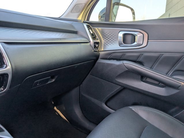 Used 2022 Kia Sorento SX image 31
