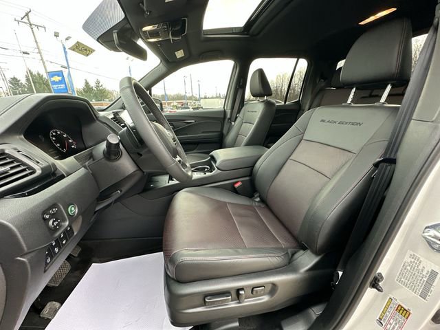 Used 2025 Honda Ridgeline Black Edition image 22