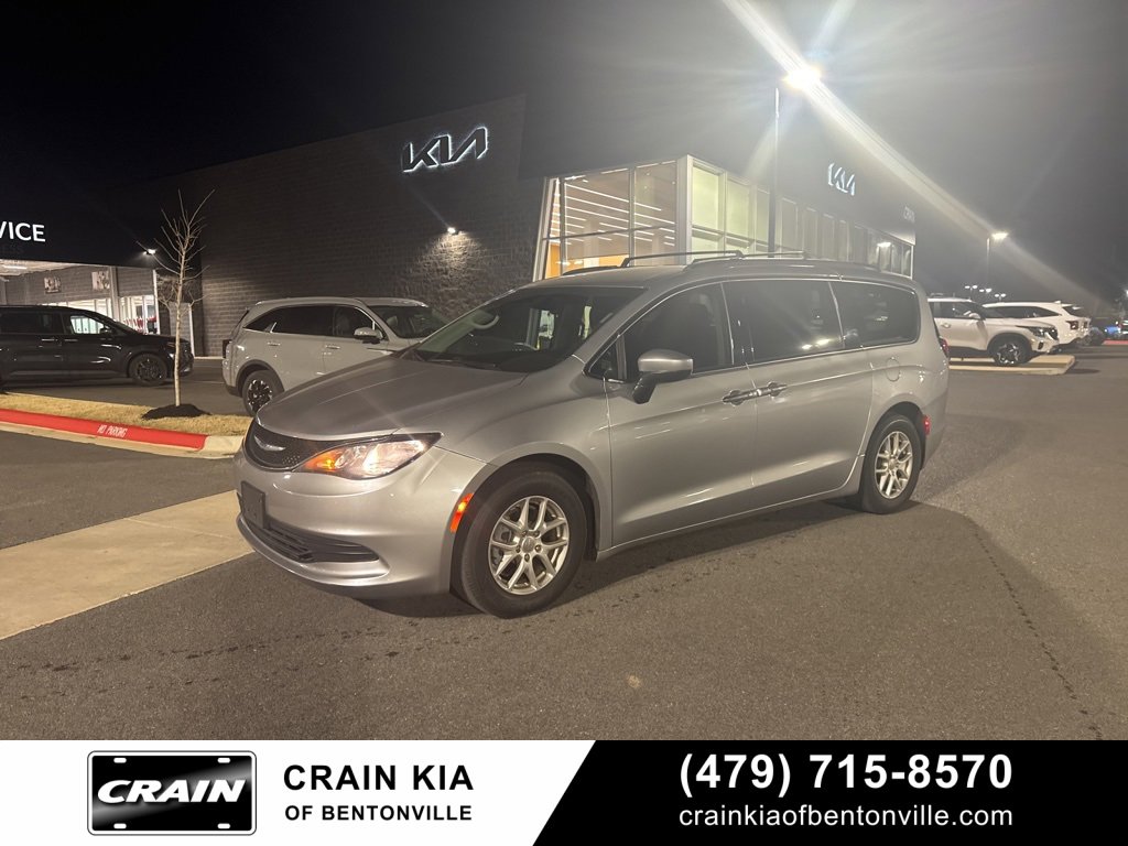 Used 2020 Chrysler Voyager Lxi image 10