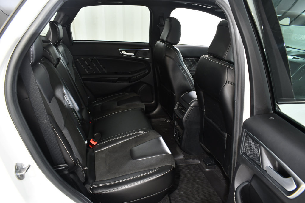 Used 2020 Ford Edge ST w/ Equipment Group 401A AWD/4WD image 19