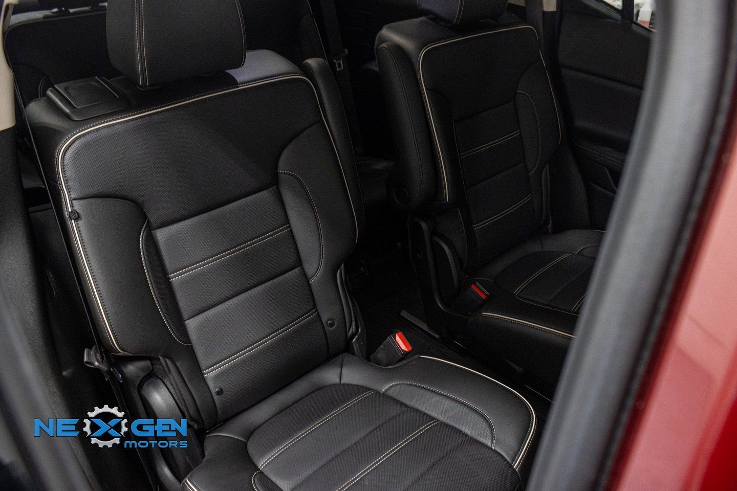 Used 2020 GMC Acadia Denali w/ Denali Ultimate Package image 36