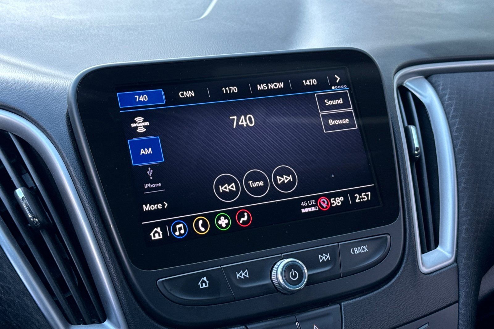 Used 2024 Chevrolet Malibu LT image 26