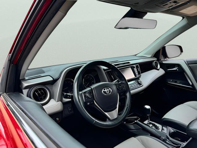 Used 2017 Toyota RAV4 Limited w/ Advanced Technology Package image 23