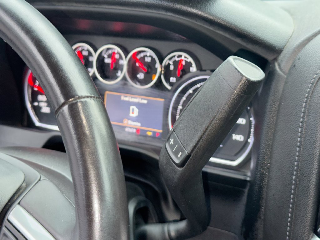 Used 2022 Chevrolet Silverado 1500 LT RWD image 23