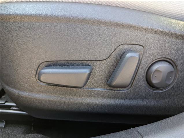 Used 2023 Hyundai Kona SEL FWD image 11