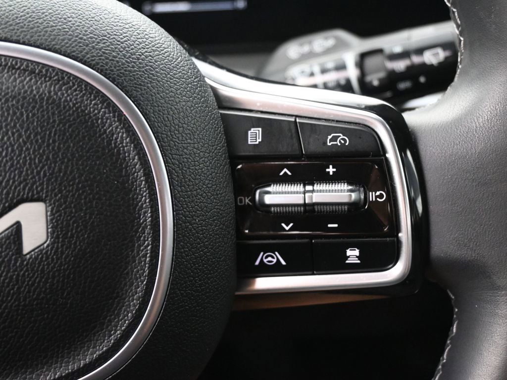 Used 2025 Kia Sorento X-Line EX AWD/4WD image 18