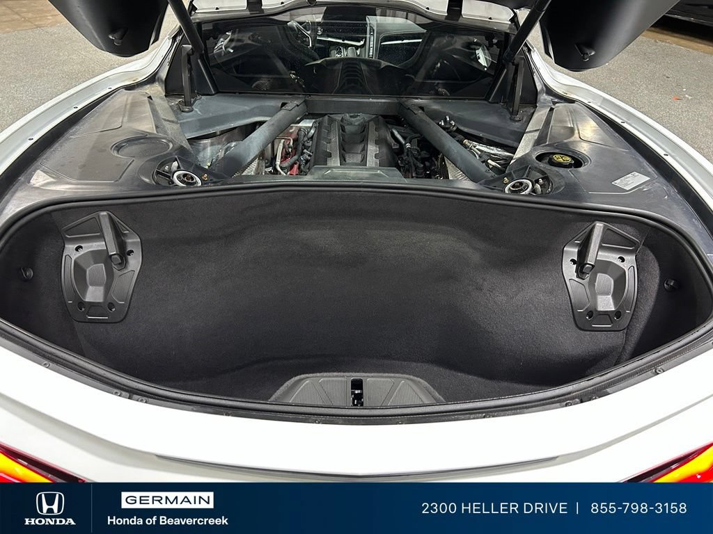 Used 2021 Chevrolet Corvette Stingray Coupe w/ 1LT RWD image 28