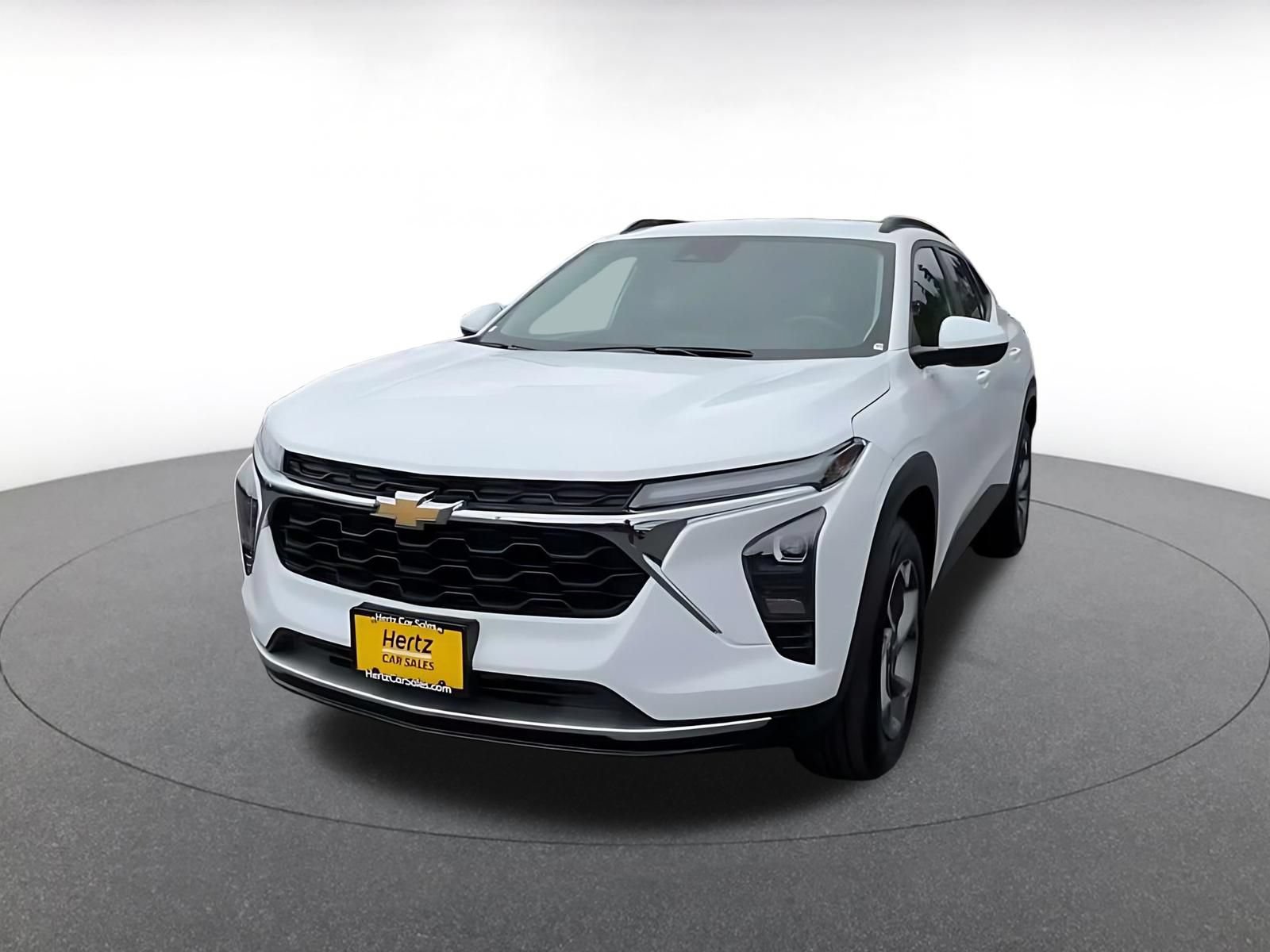 Used 2025 Chevrolet Trax LT FWD image 6