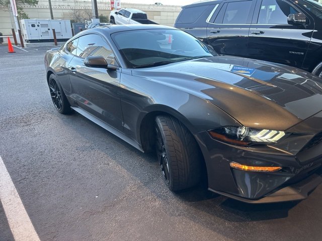 Used 2019 Ford Mustang Coupe w/ Equipment Group 101A image 1