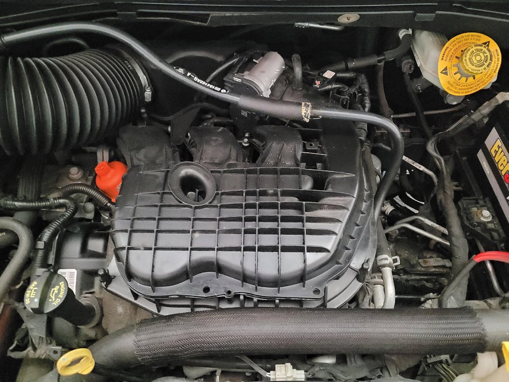 Used 2018 Dodge Grand Caravan SE image 30