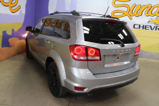 Used 2016 Dodge Journey SXT w/ Blacktop Package FWD image 6