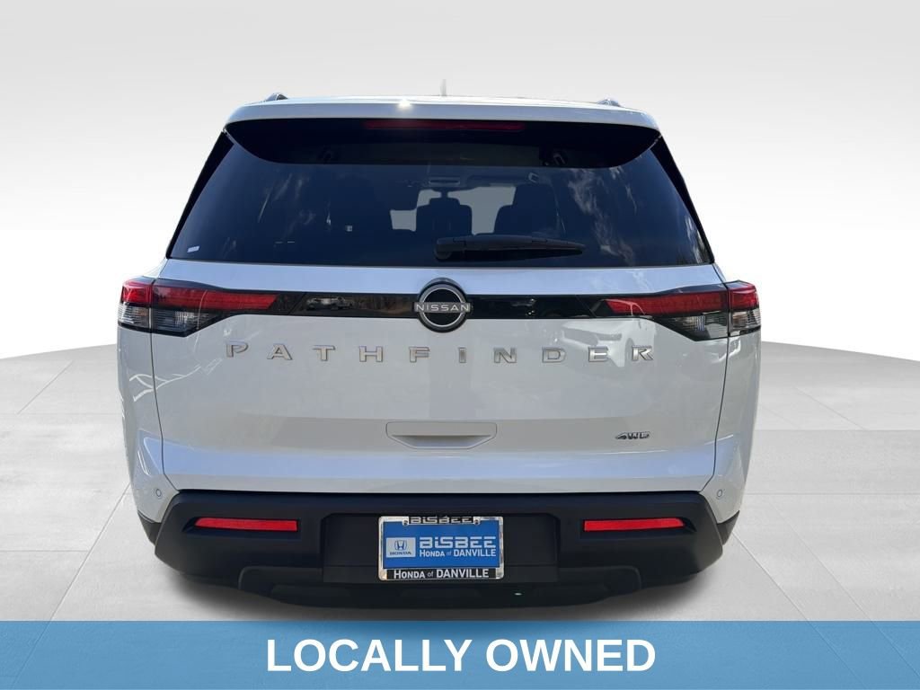 Used 2025 Nissan Pathfinder SV image 6