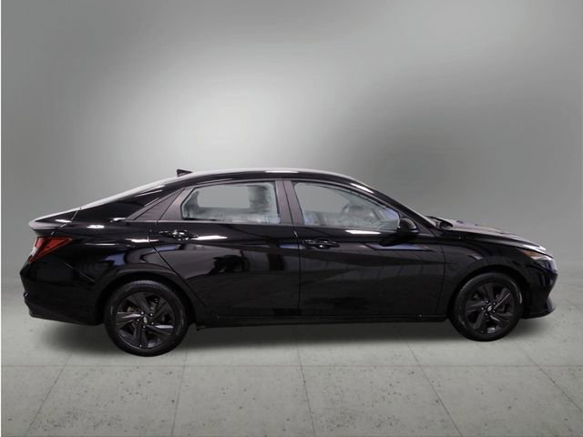 Used 2023 Hyundai Elantra SEL image 9