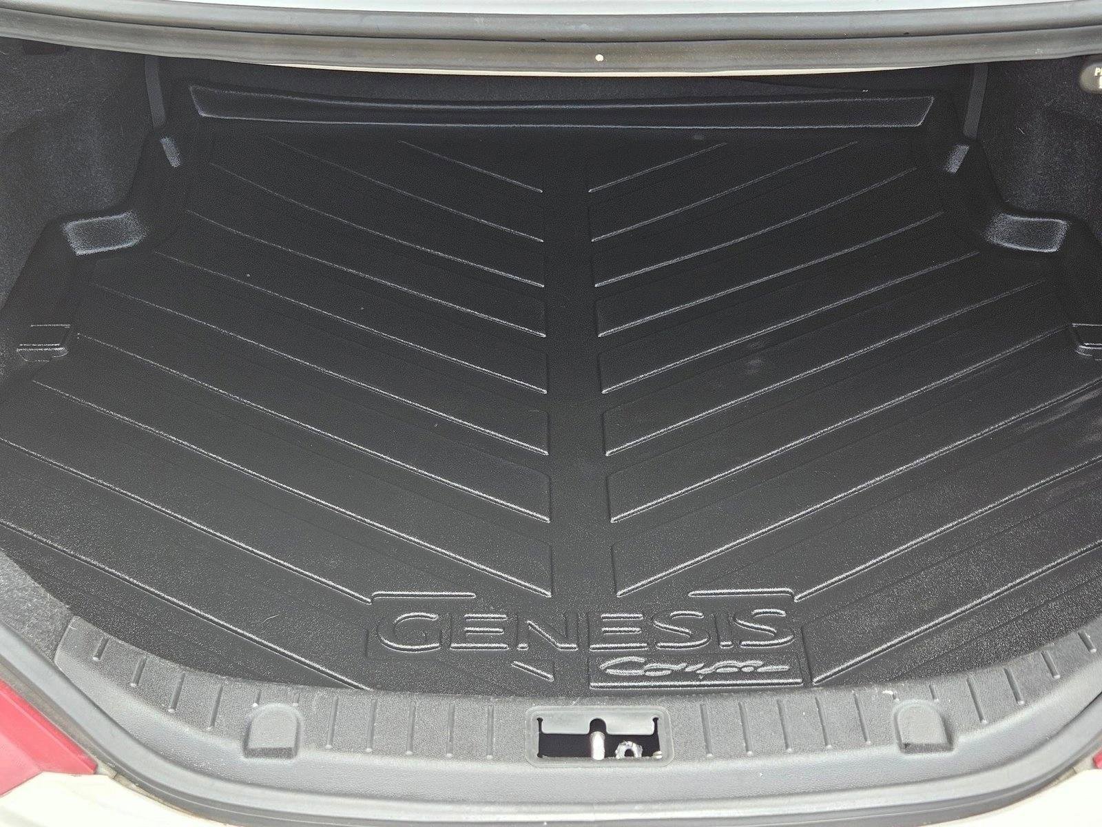 Used 2013 Hyundai Genesis 2.0T RWD image 6