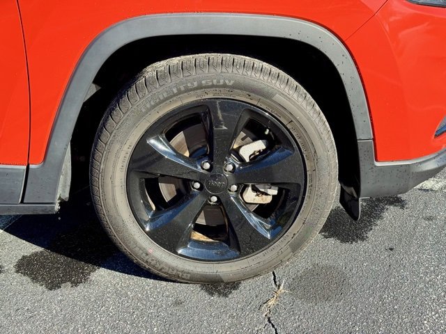 Used 2021 Jeep Cherokee Latitude Plus image 29