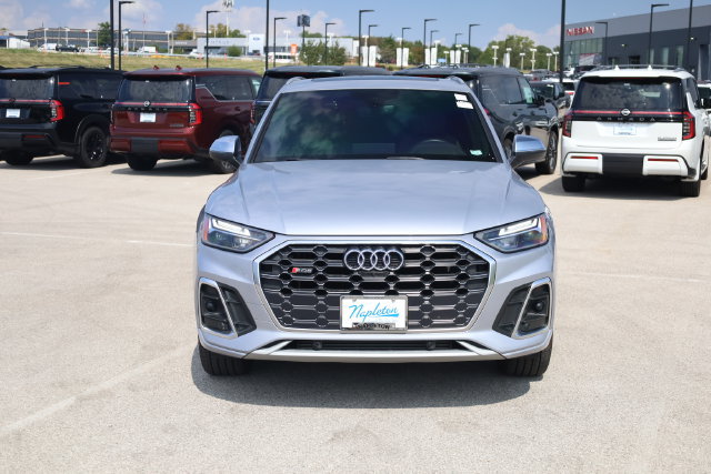 Used 2023 Audi SQ5 Premium Plus w/ Premium Plus Package AWD/4WD image 3