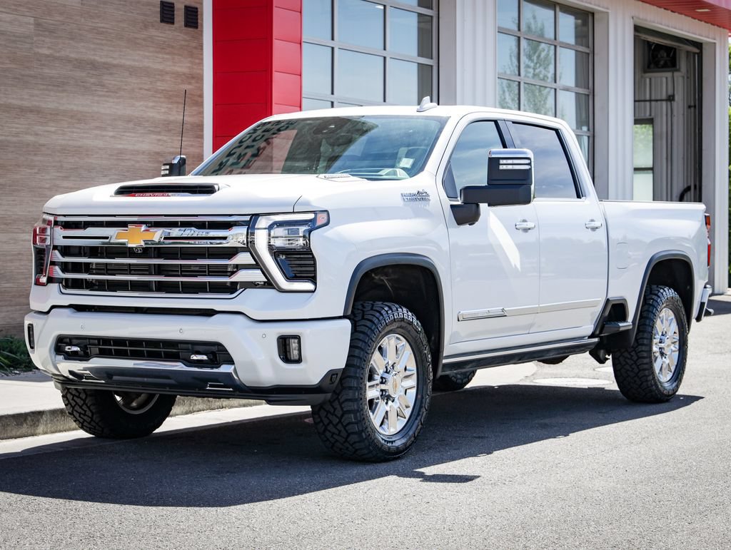 Used 2025 Chevrolet Silverado 2500 High Country w/ High Country Premium Package AWD/4WD image 8