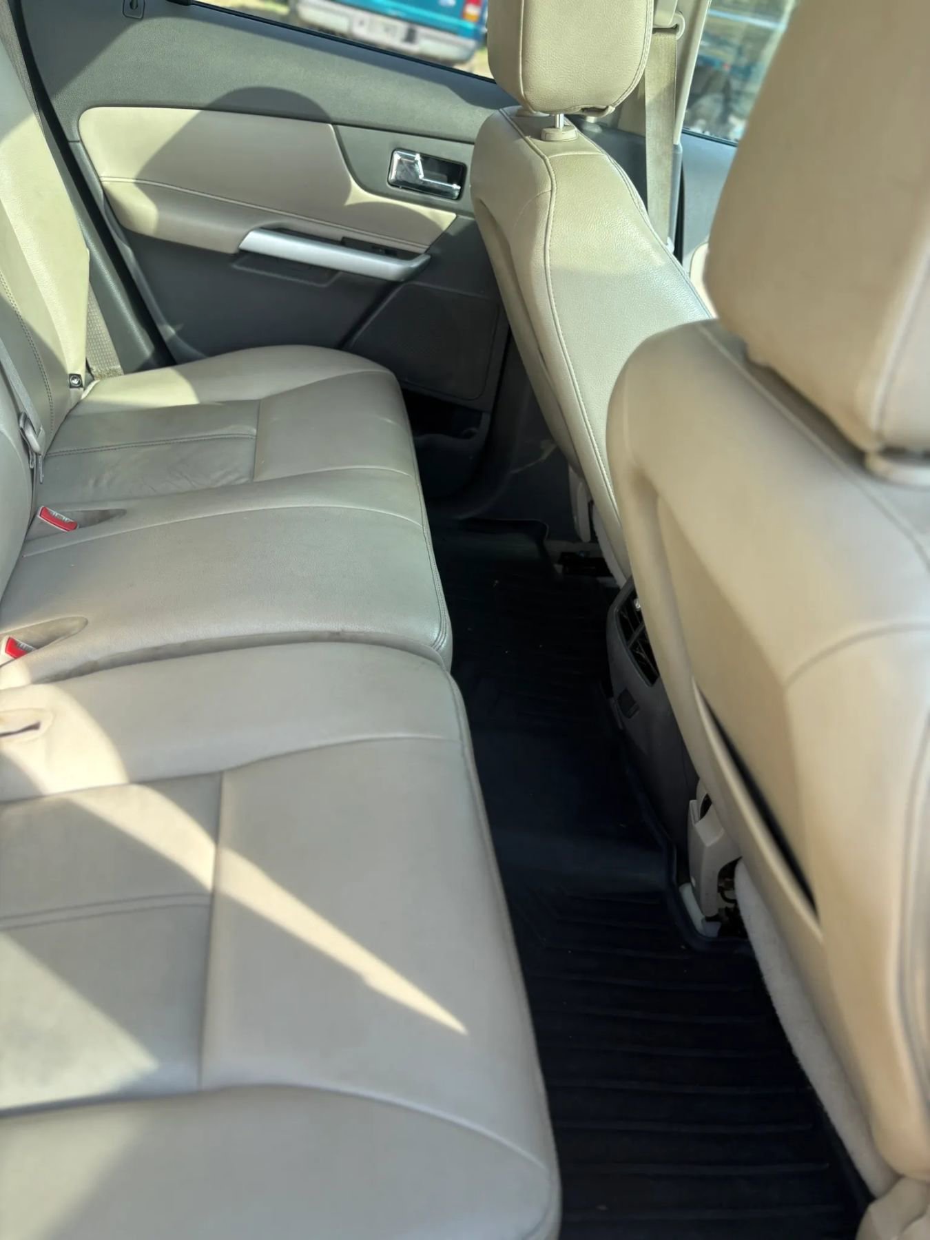 Used 2013 Ford Edge SEL FWD image 27