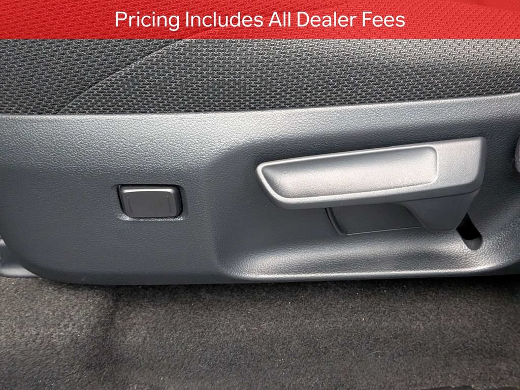 Used 2025 Toyota 4Runner SR5 AWD/4WD image 21