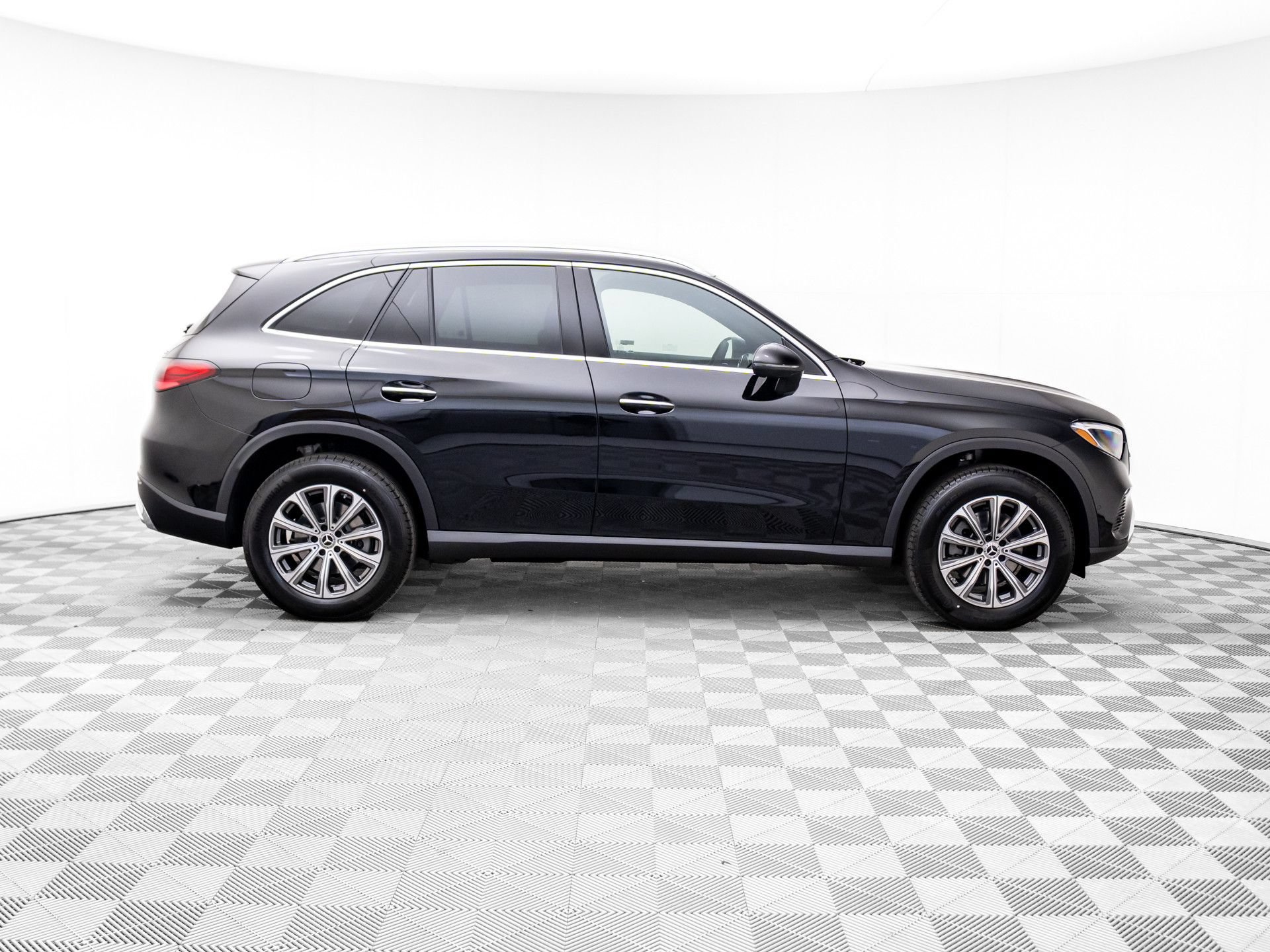 New 2026 Mercedes-Benz GLC 300 4MATIC image 6