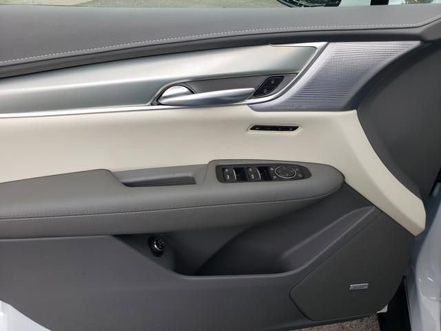 New 2026 Cadillac XT5 Premium Luxury w/ Driver Assist Package image 11