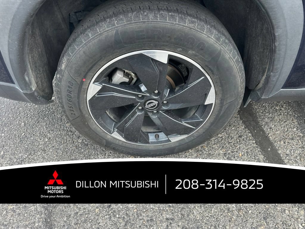 Used 2025 Nissan Rogue SV AWD/4WD image 19
