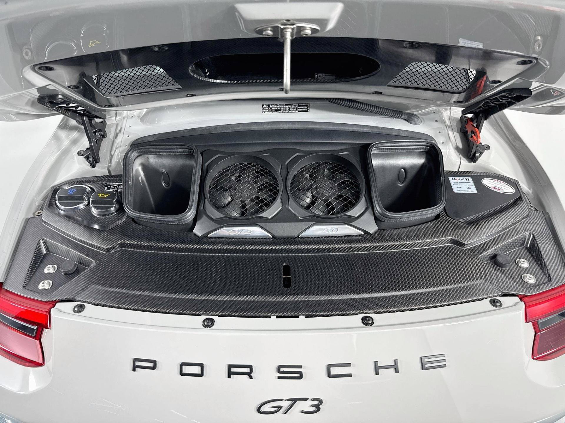 Used 2018 Porsche 911 GT3 RWD image 29