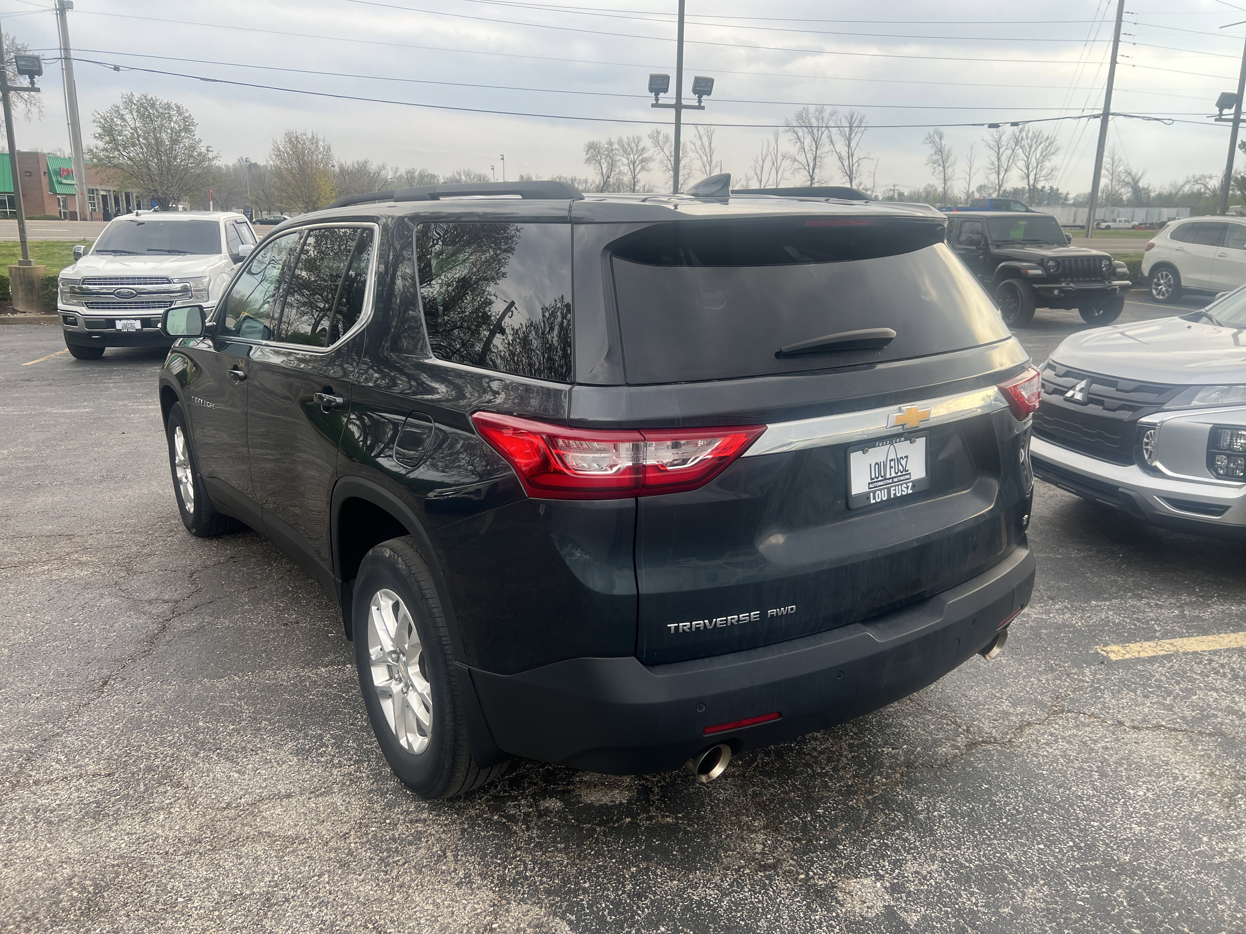 Used 2020 Chevrolet Traverse LT image 5