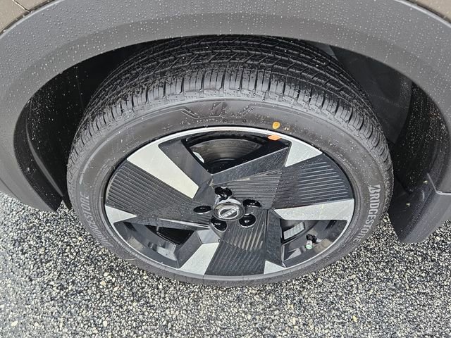 New 2026 Nissan Kicks SR image 18