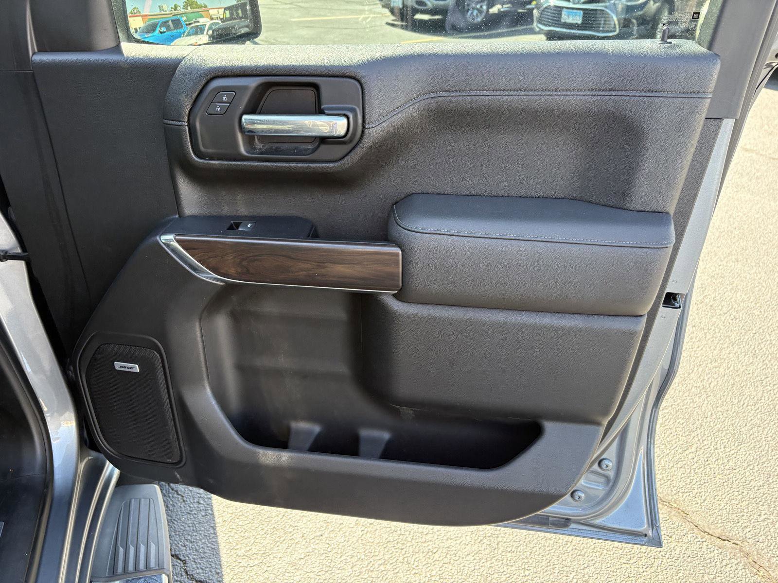 Used 2019 GMC Sierra 1500 SLT w/ SLT Premium Plus Package AWD/4WD image 18