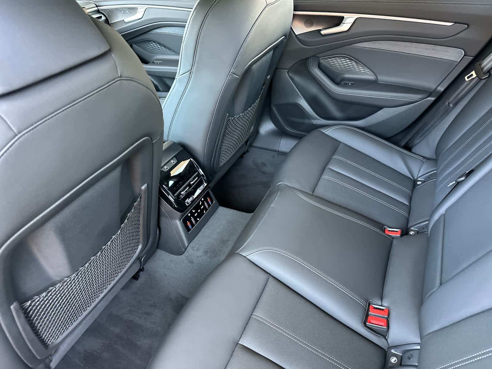 New 2026 Audi A6 Premium Plus AWD/4WD image 4