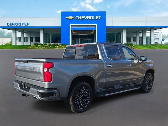 Used 2020 Chevrolet Silverado 1500 High Country w/ Technology Package image 9