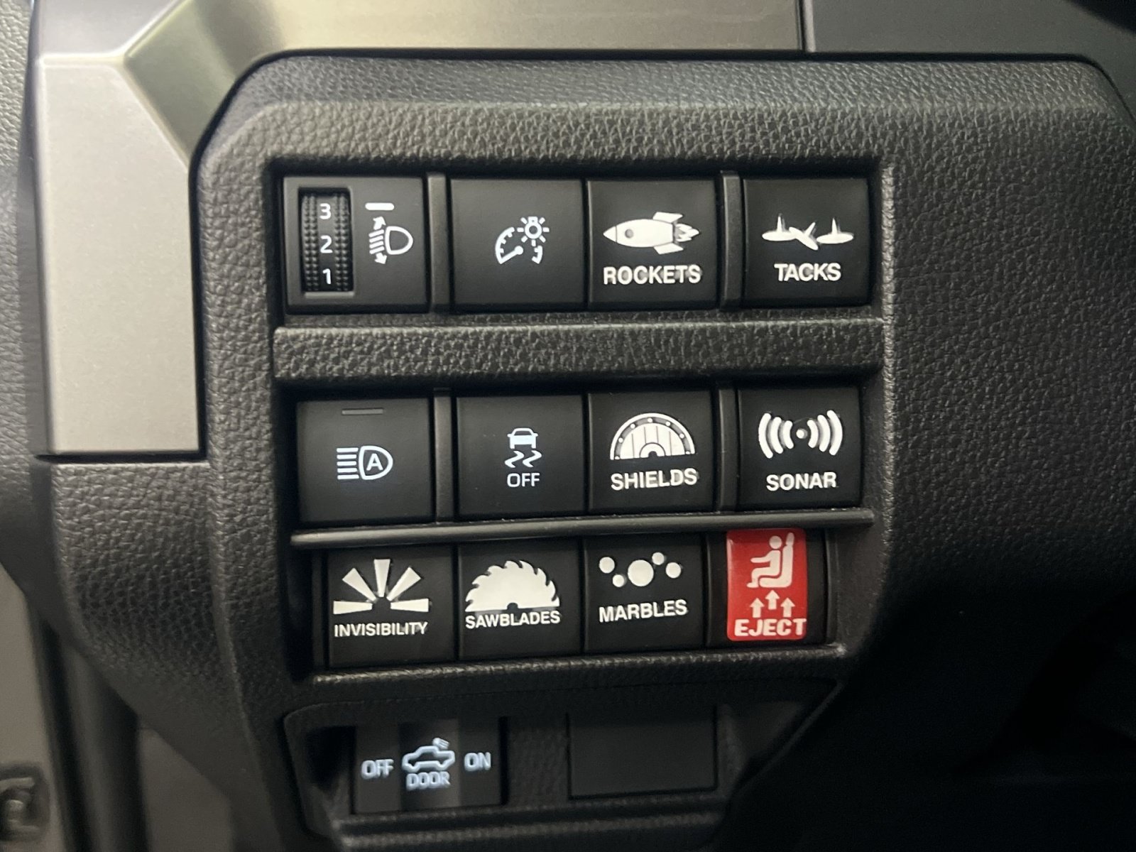 Used 2024 Toyota Tacoma SR5 AWD/4WD image 39