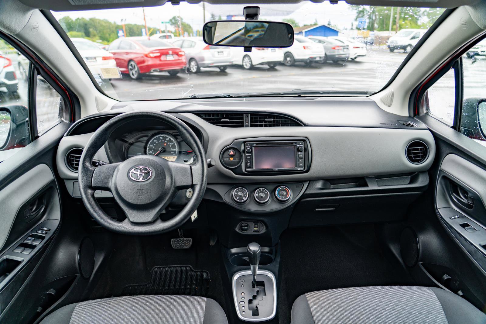 Used 2015 Toyota Yaris L FWD image 18