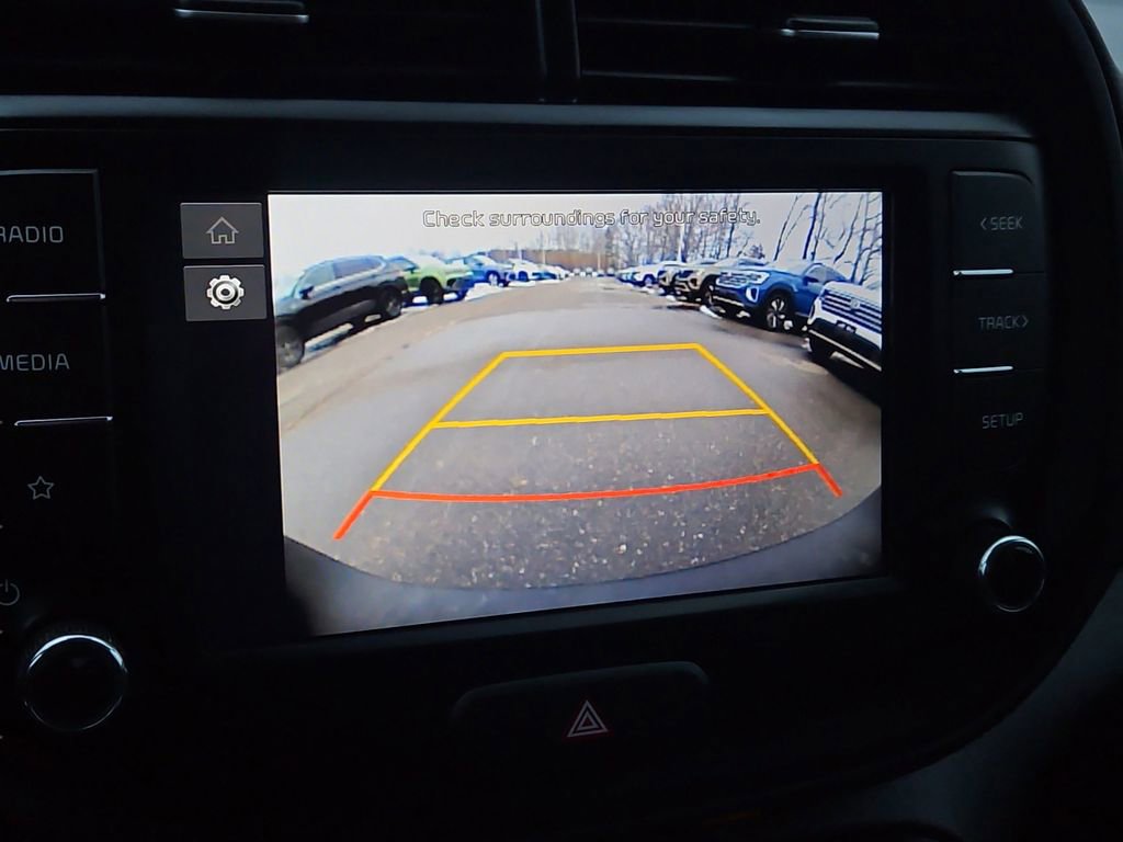 Used 2022 Kia Soul LX image 15