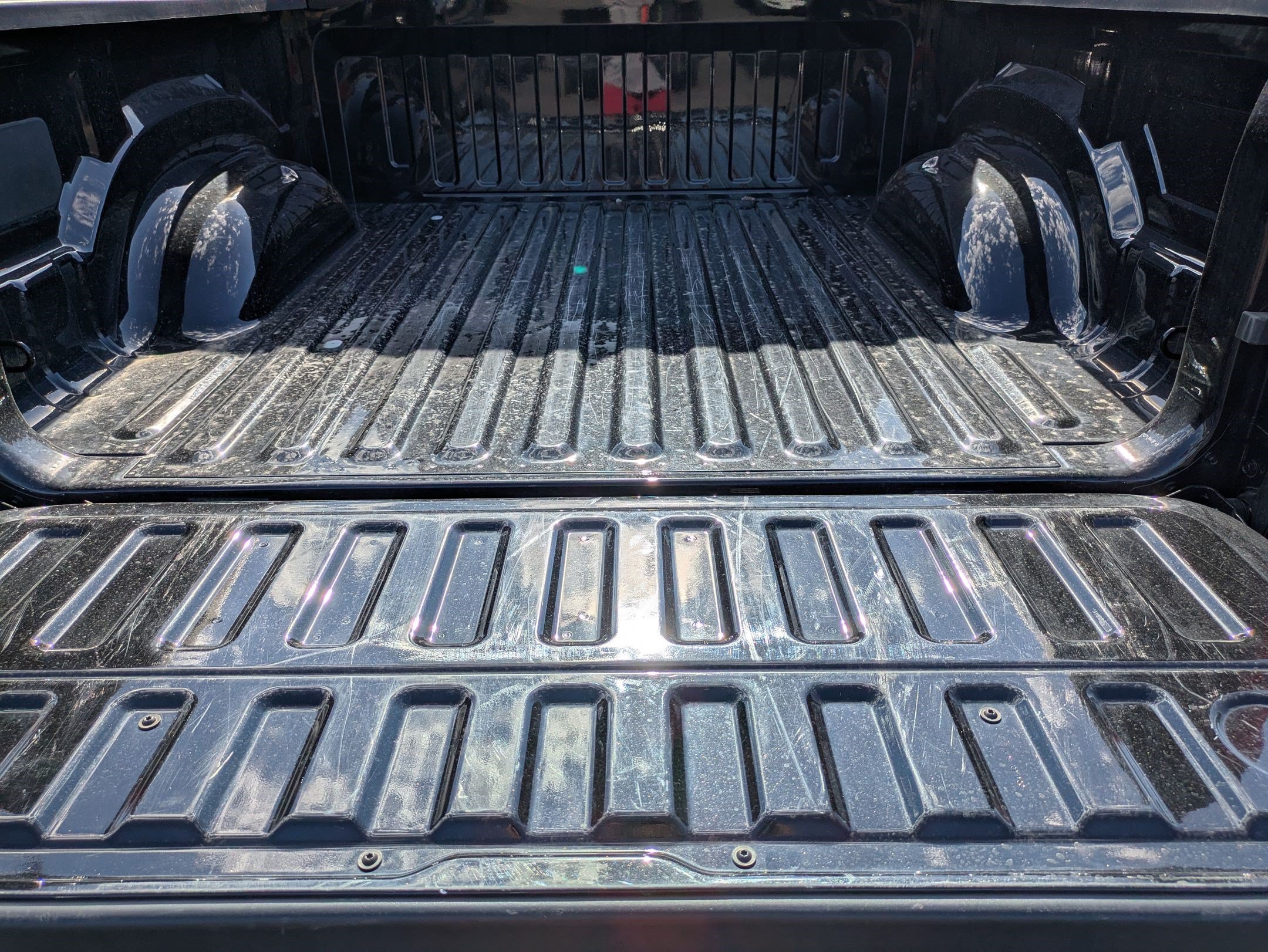 Used 2025 RAM 1500 Laramie w/ Sport Appearance Package AWD/4WD image 29