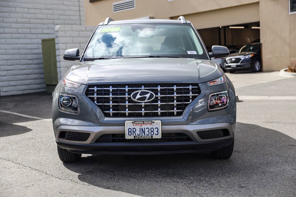 Used 2020 Hyundai Venue SEL FWD video 2