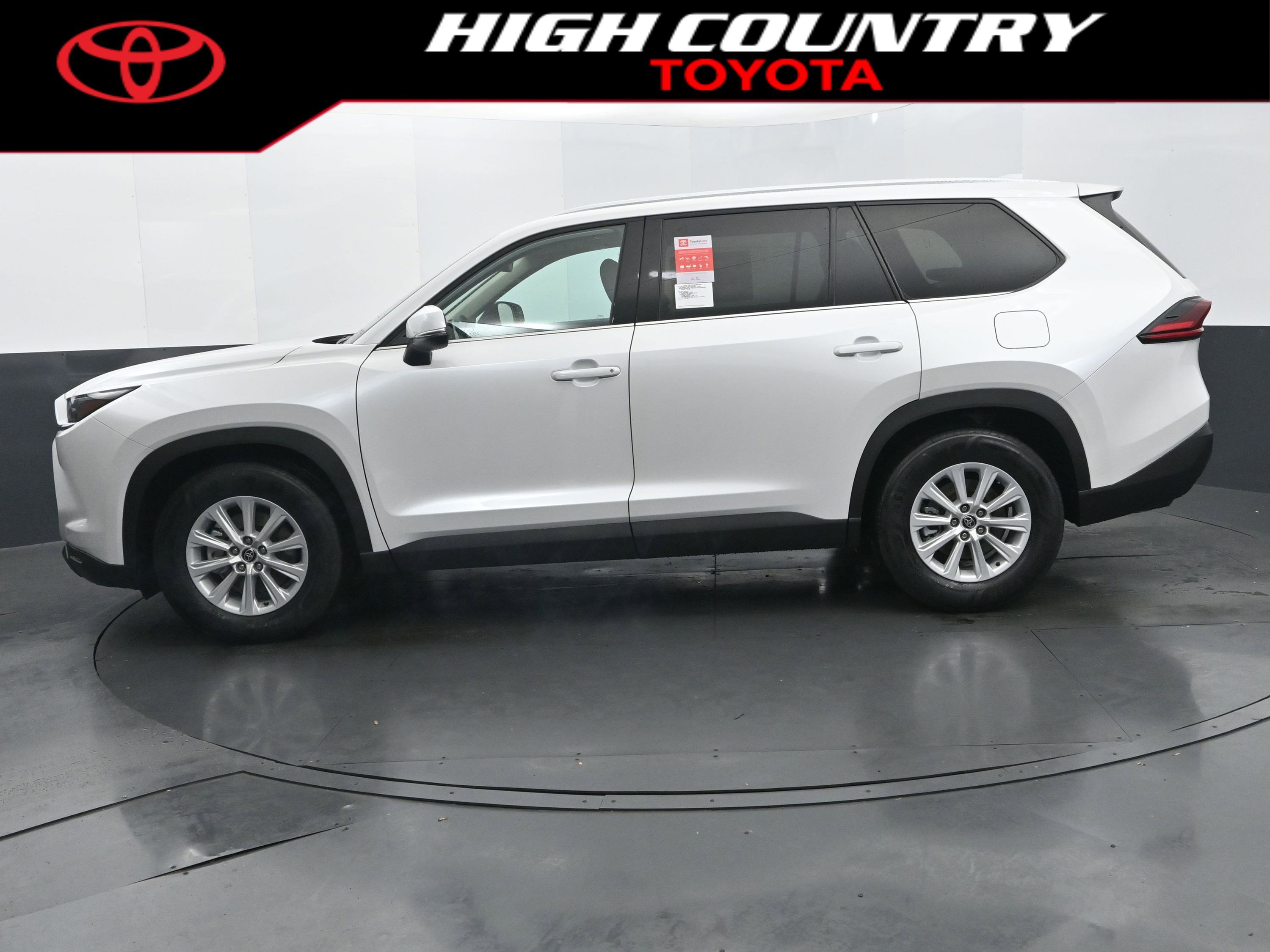 New 2026 Toyota Grand Highlander XLE image 2