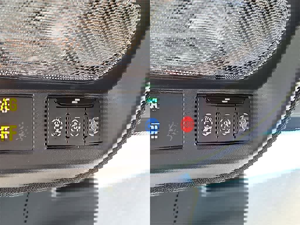 Used 2024 Buick Envista Avenir image 27