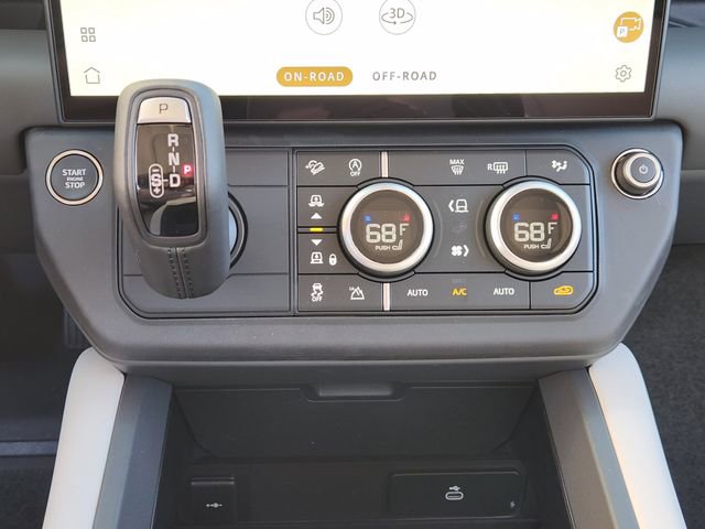 Used 2026 Land Rover Defender 130 S image 14