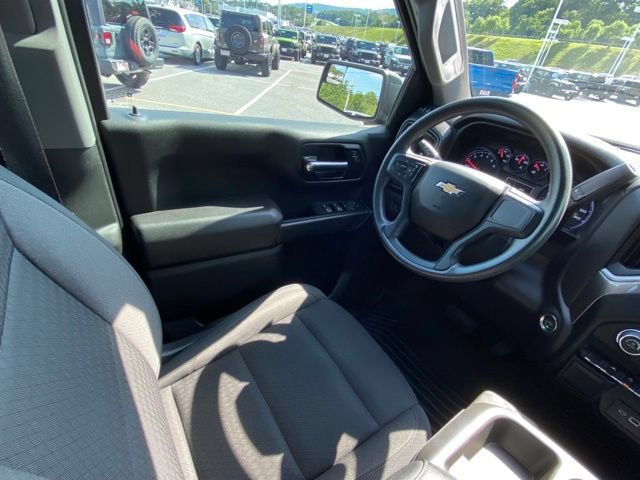 Used 2023 Chevrolet Silverado 1500 Custom AWD/4WD image 23