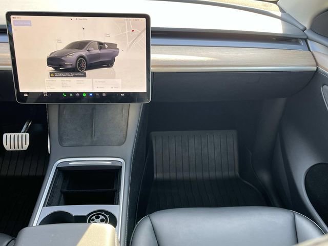 Used 2023 Tesla Model Y Performance AWD/4WD image 13
