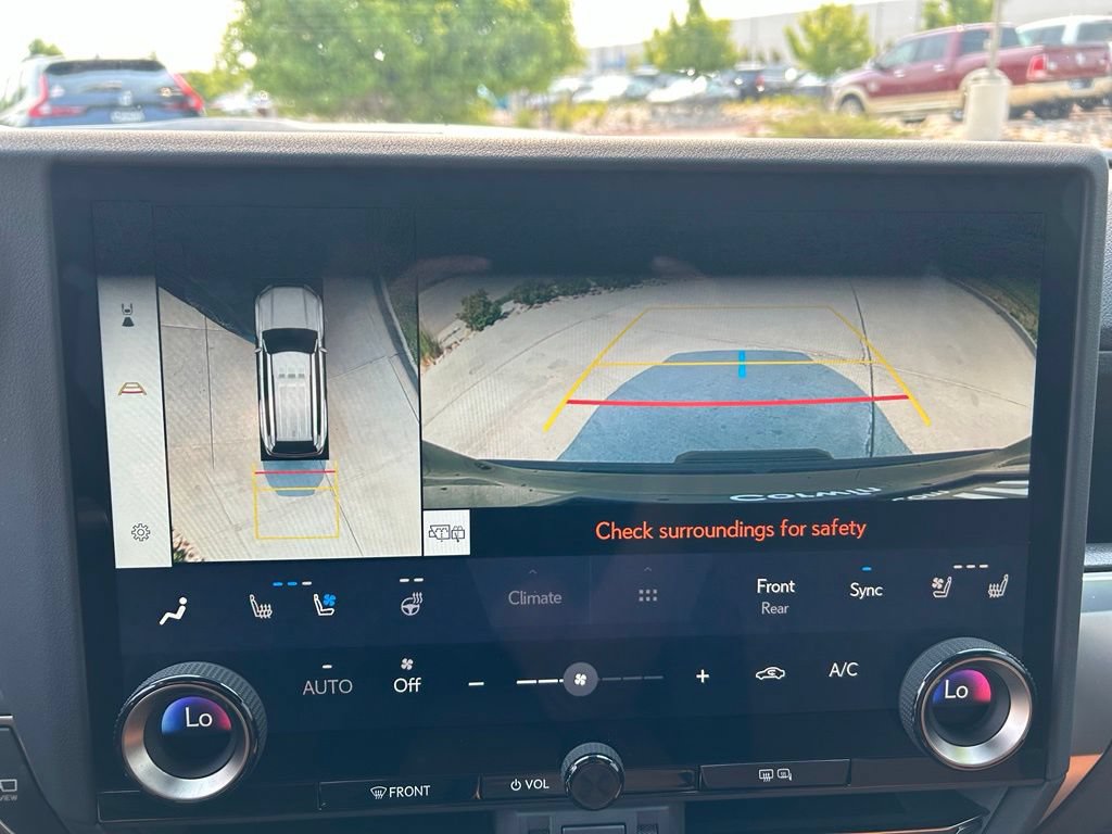 Used 2025 Lexus GX 550 w/ Accessory Package (2T) AWD/4WD image 22