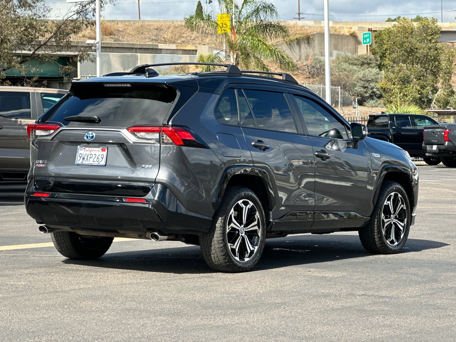 Used 2024 Toyota RAV4 XSE w/ Premium Package AWD/4WD image 5
