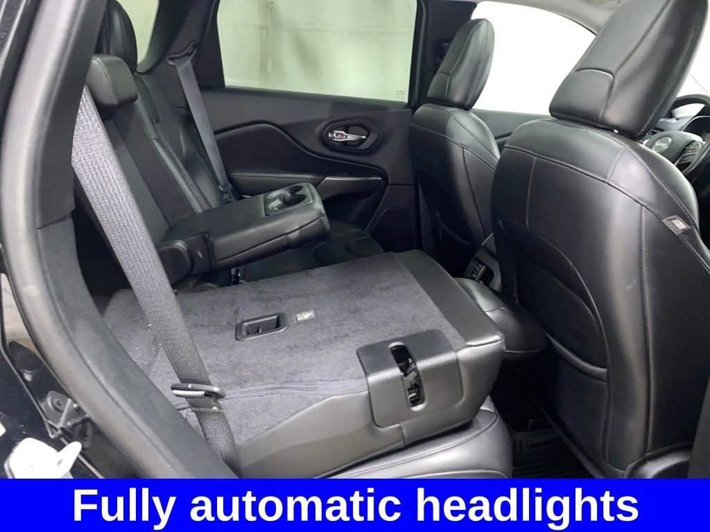 Used 2019 Jeep Cherokee Limited w/ Trailer Tow Group image 17