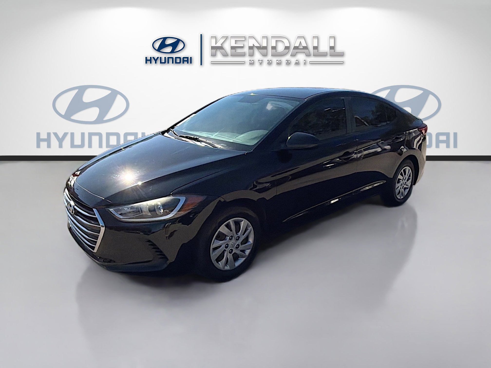Used 2017 Hyundai Elantra SE image 3
